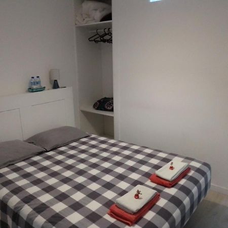 Guesthouse Marialva Park Corroios Ngoại thất bức ảnh