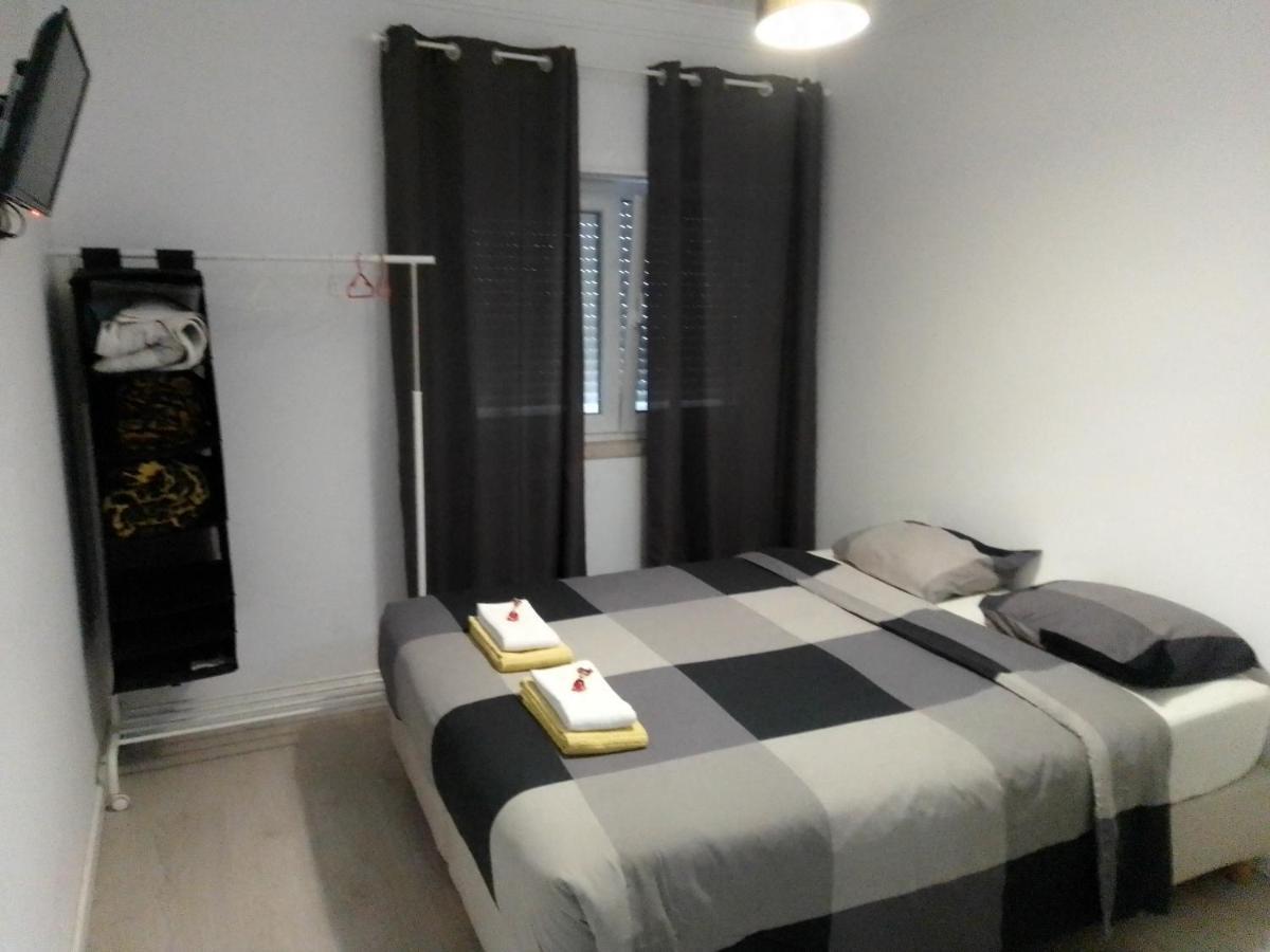 Guesthouse Marialva Park Corroios Ngoại thất bức ảnh